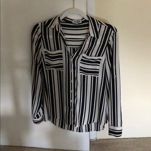 Express blouse size small. Like new.